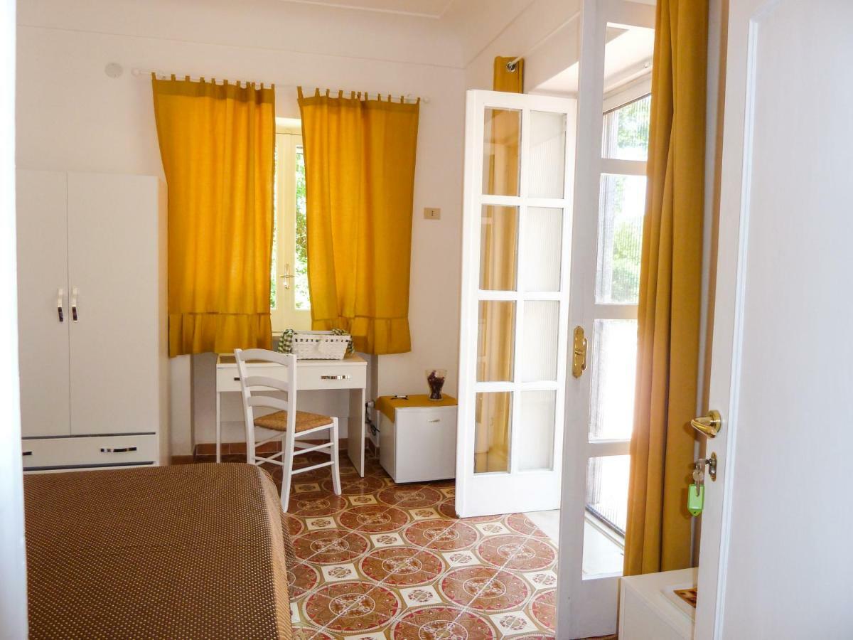 Don Raffae Hotel Capri Eksteriør billede